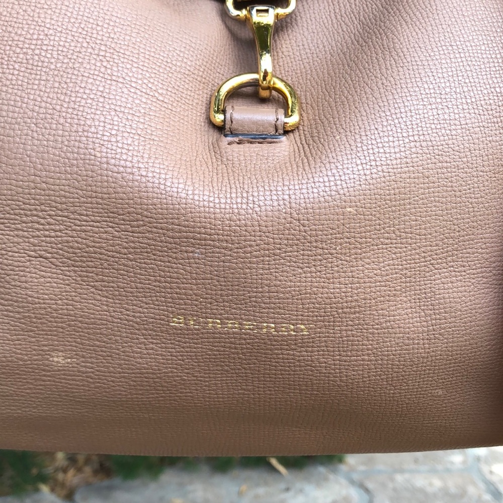 πΊ BURBERRY Cornwall Derby Dk. Sand Leather Purse! - Picture 7 of 16